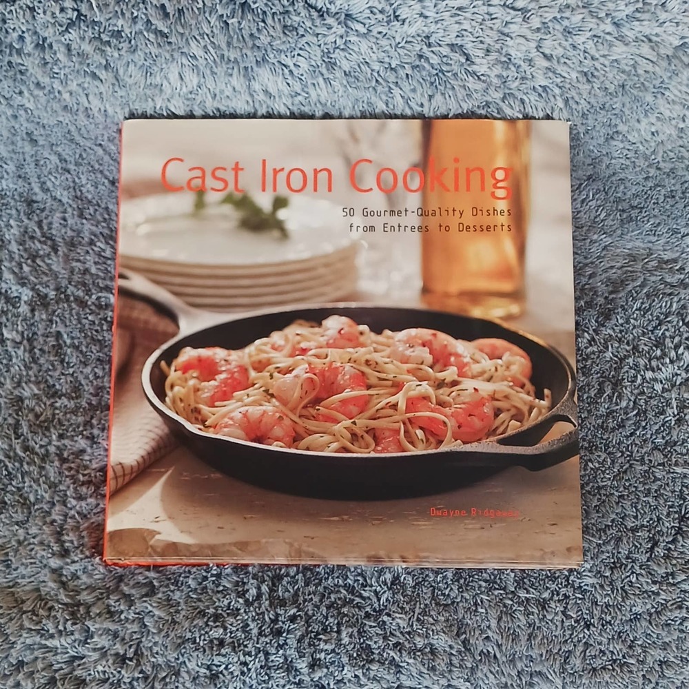 Cookbook on cast iron skillet recipes